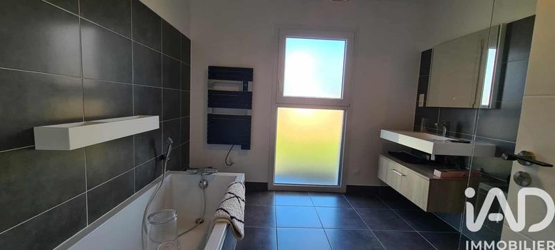 Maison - 155 m² - 6 pièces