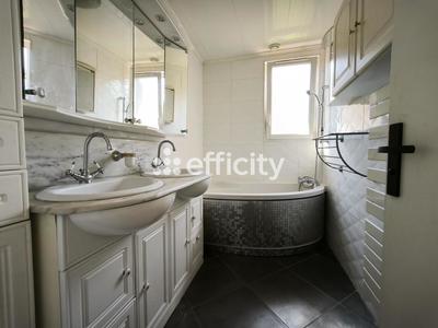 Maison - 65 m² - 4 pièces