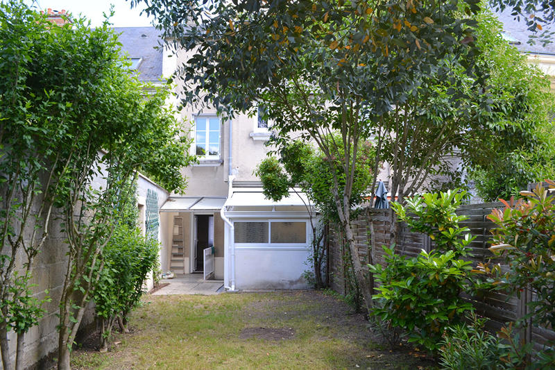 Maison - 92 m² - 5 pièces