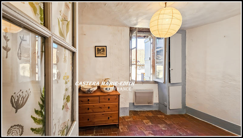 Maison en pierre - 202 m² - 7 pièces