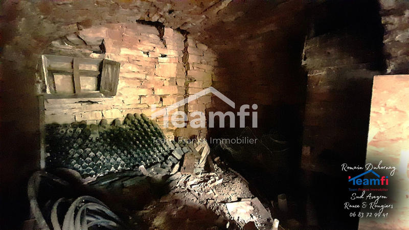 Maison - 143 m² - 11 pièces