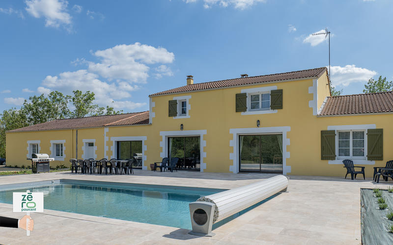 Maison - 280 m² - 9 pièces