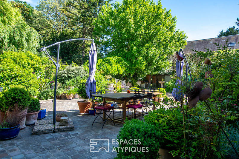 Demeure - 427 m² - 11 pièces