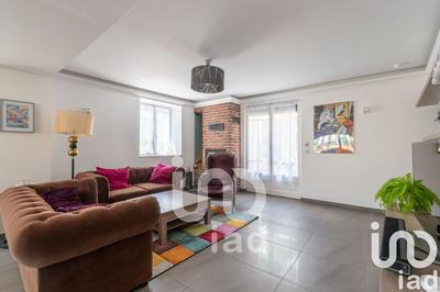 Maison - 216 m² - 8 pièces