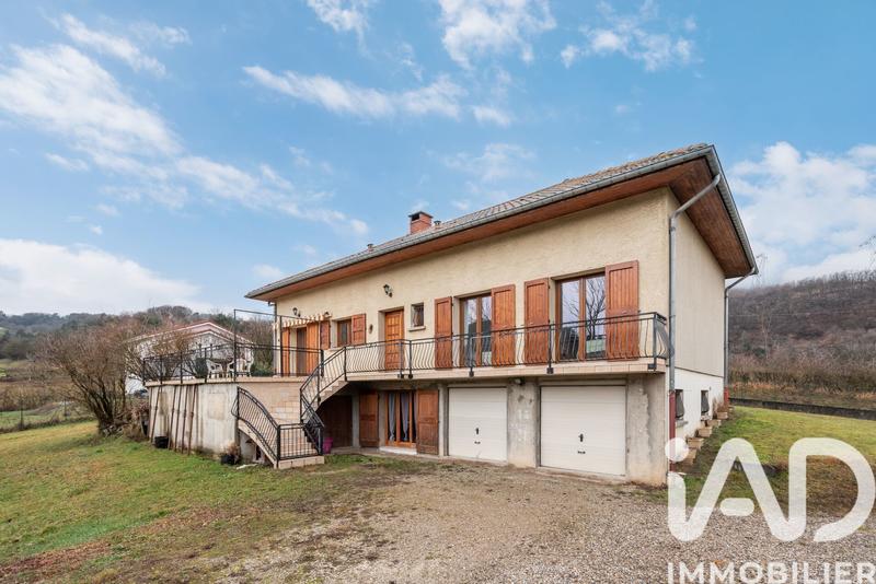 Maison - 120 m² - 5 pièces