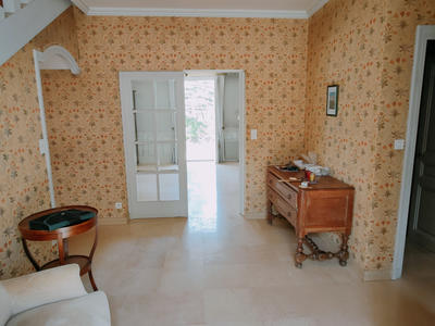Maison - 279 m² - 8 pièces
