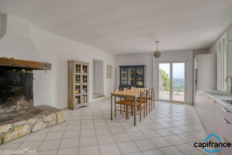 Maison - 190 m² - 9 pièces