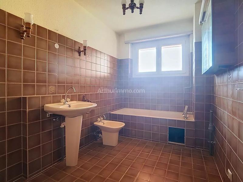 Appartement - 90 m² - 4 pièces