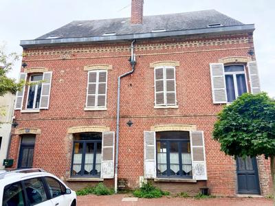Maison - 230 m² - 9 pièces