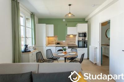 Chambre - 105 m² - 1 pièce