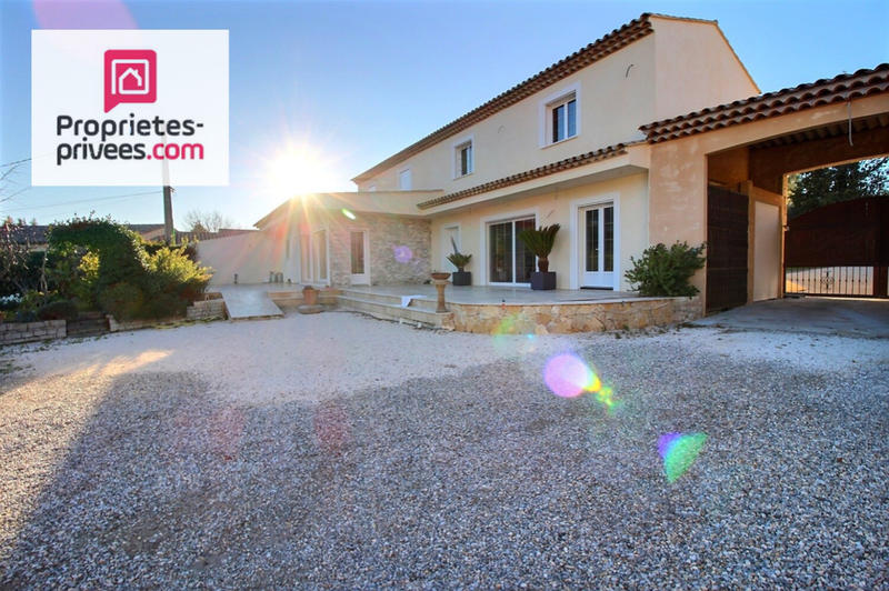 Villa - 640 m² - 13 pièces