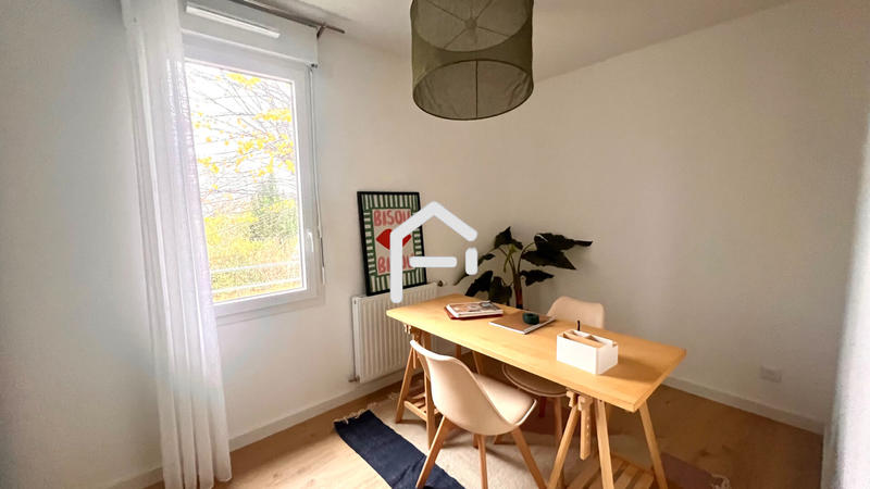 Appartement - 93 m² - 5 pièces