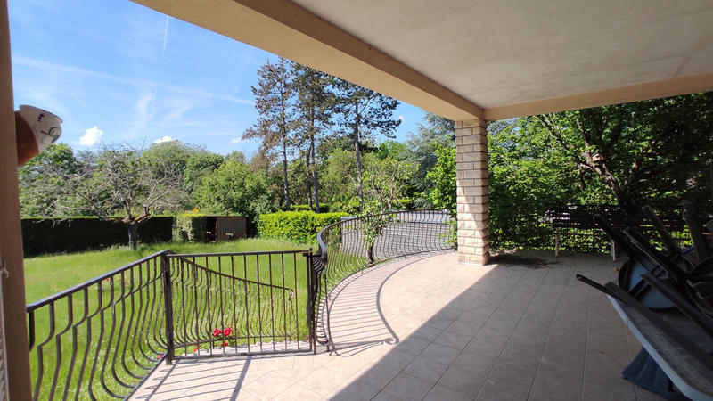 Maison - 289 m² - 8 pièces