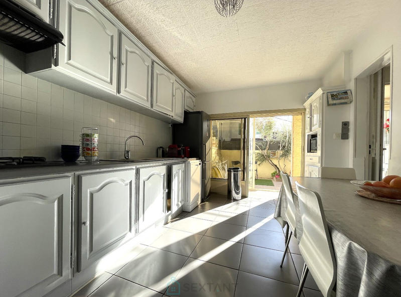 Maison - 98 m² - 5 pièces