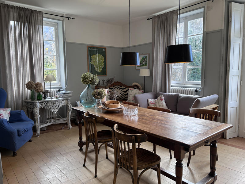 Maison - 290 m² - 12 pièces