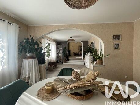 Maison - 245 m² - 6 pièces