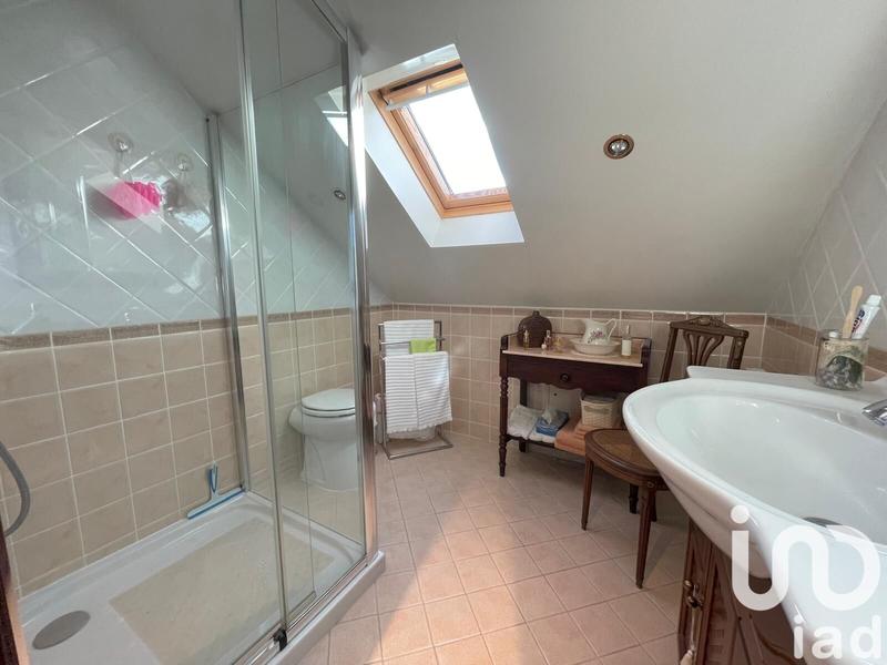 Maison - 177 m² - 7 pièces