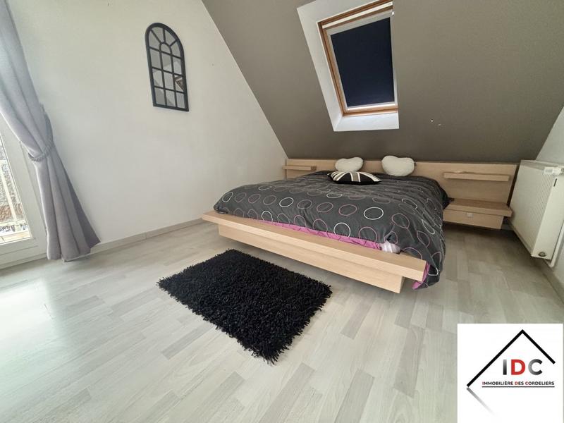 Maison - 166 m² - 6 pièces