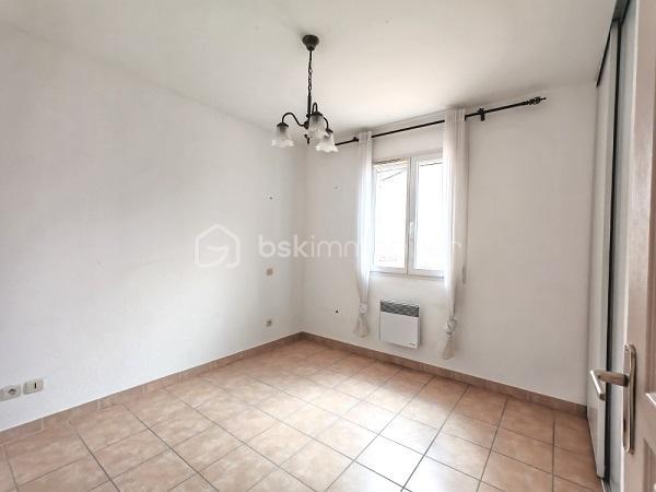 Maison traditionnelle - 84 m² - 4 pièces