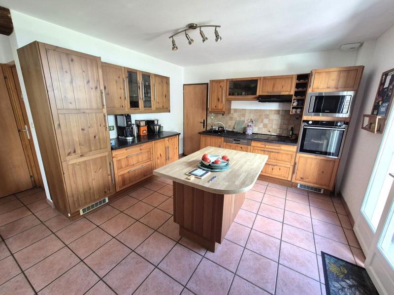 Maison - 106 m² - 7 pièces