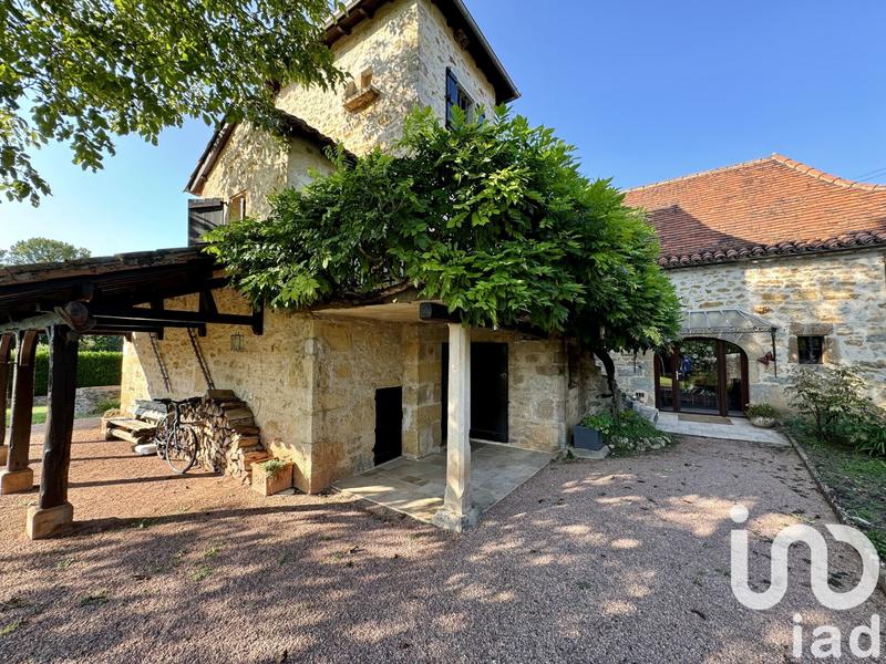 Maison - 187 m² - 5 pièces