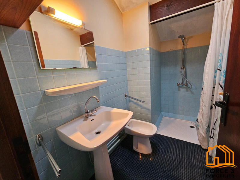 Maison - 130 m² - 8 pièces