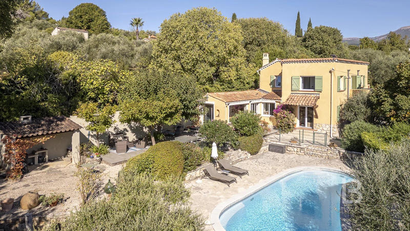 Maison - 194 m² - 5 pièces