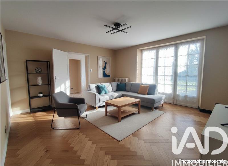 Maison - 204 m² - 10 pièces