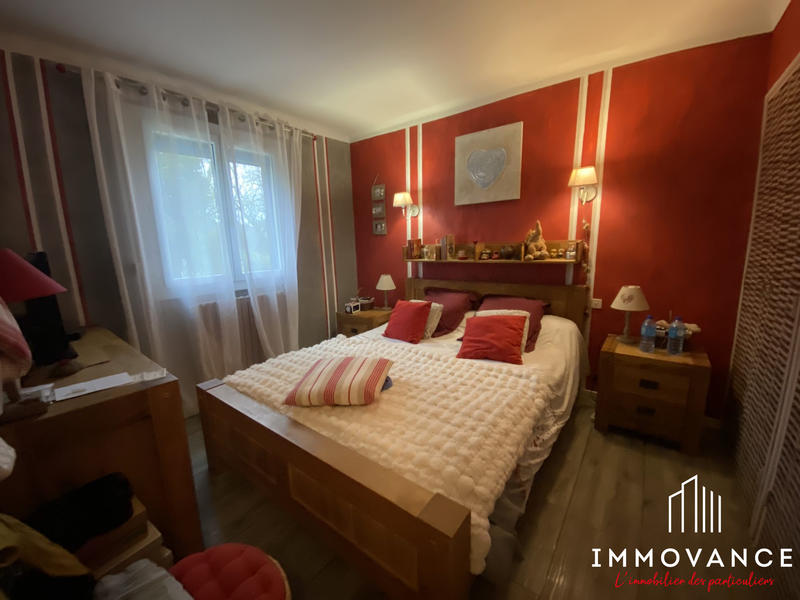 Maison - 230 m² - 7 pièces