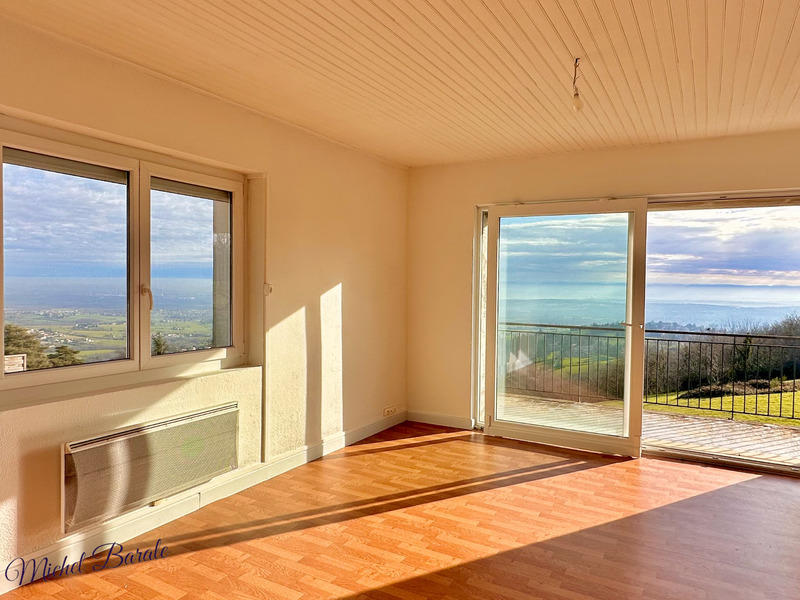 Appartement - 97 m² - 4 pièces