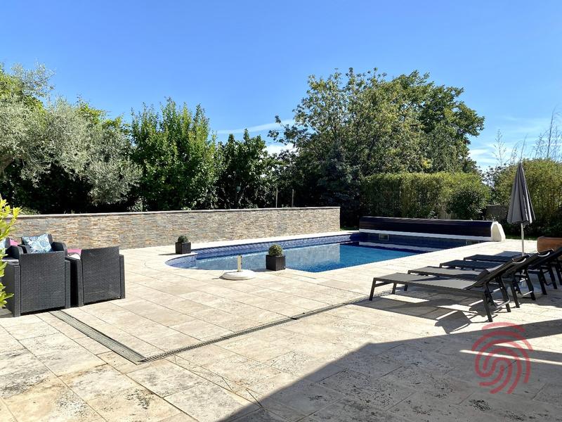 Maison d'architecte - 288 m² - 8 pièces