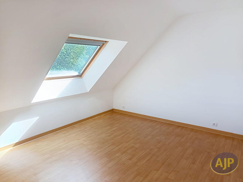 Maison - 160 m² - 7 pièces