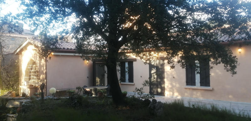 Propriété - 220 m² - 6 pièces