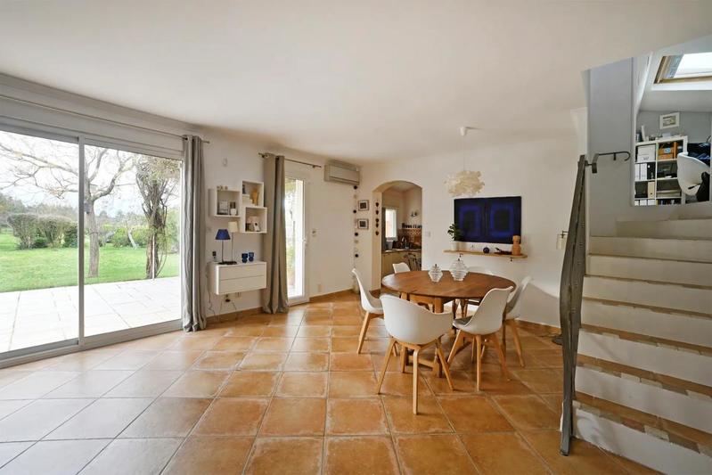 Maison - 147 m² - 5 pièces