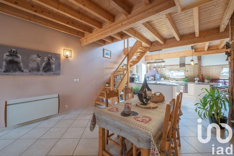 Duplex - 111 m² - 4 pièces