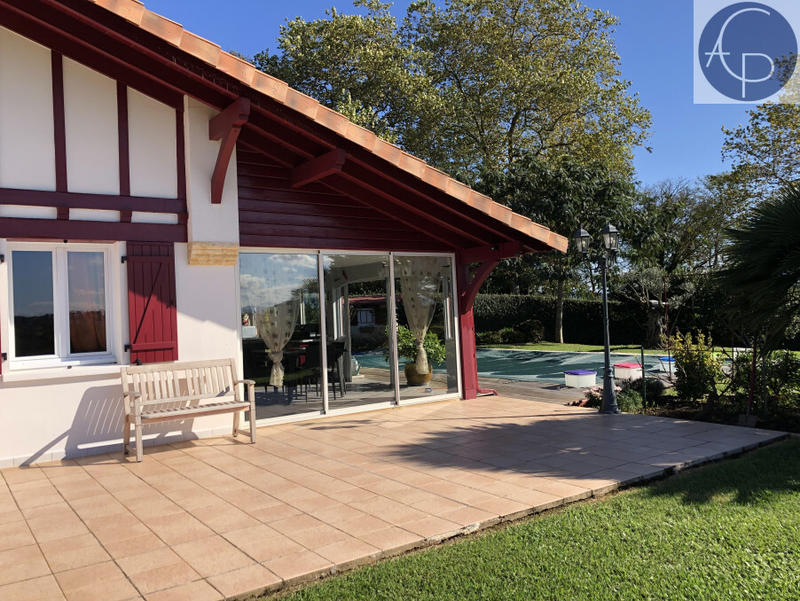 Maison - 151 m² - 5 pièces