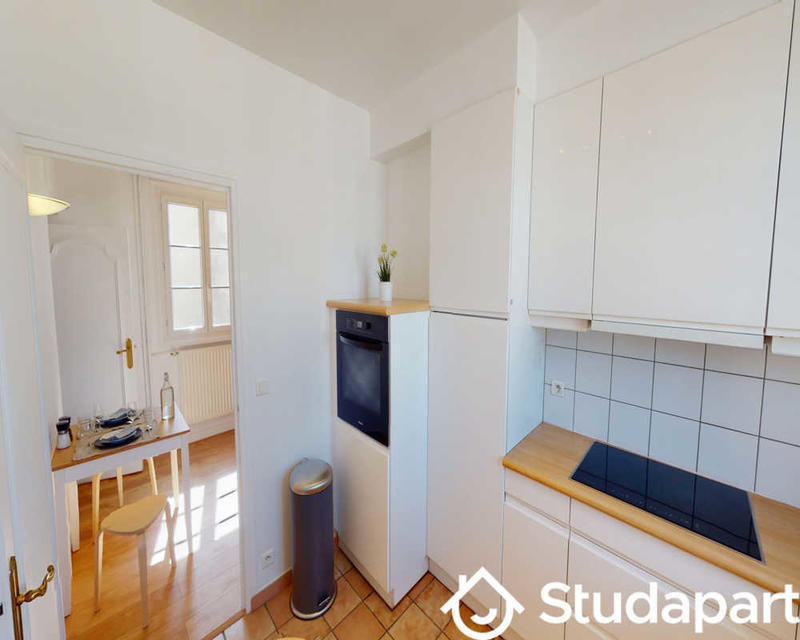 Chambre - 80 m² - 1 pièce