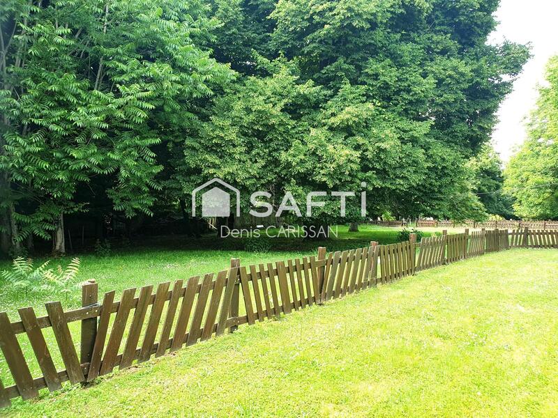 Maison de maîtres - 200 m² - 9 pièces