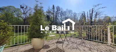 Appartement - 123 m² - 6 pièces