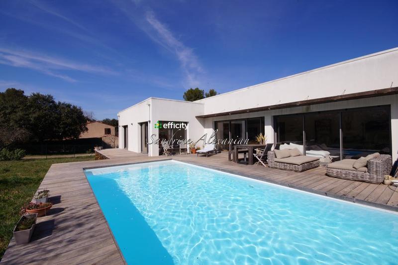 Maison - 155 m² - 6 pièces