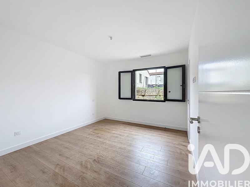 Maison - 102 m² - 4 pièces
