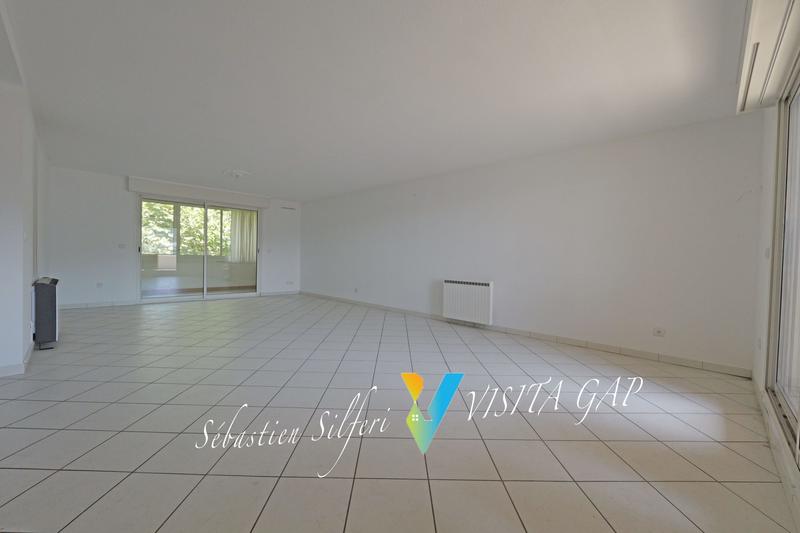 Appartement - 106 m² - 3 pièces