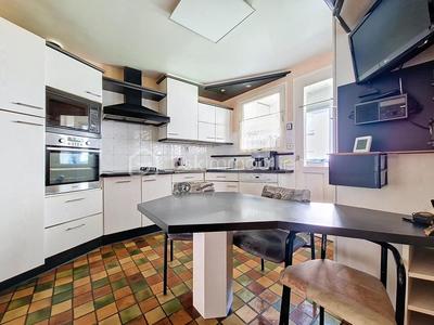 Maison de ville - 152 m² - 9 pièces