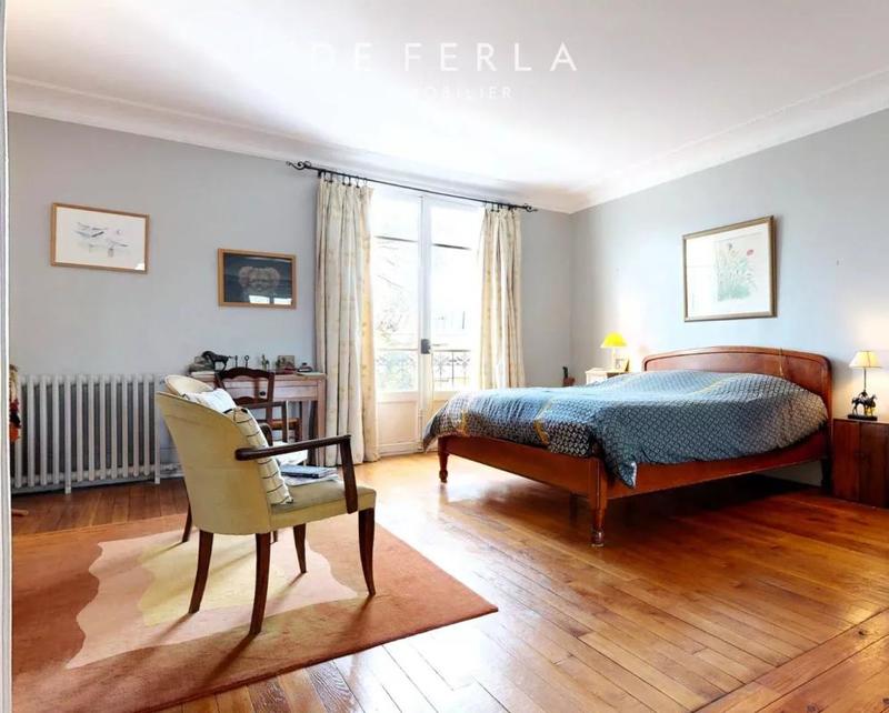 Demeure - 388 m² - 12 pièces