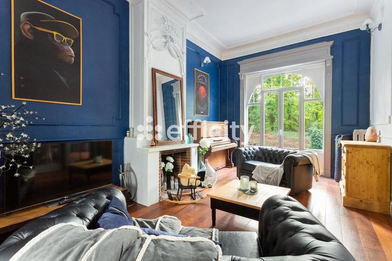 Demeure - 458 m² - 16 pièces