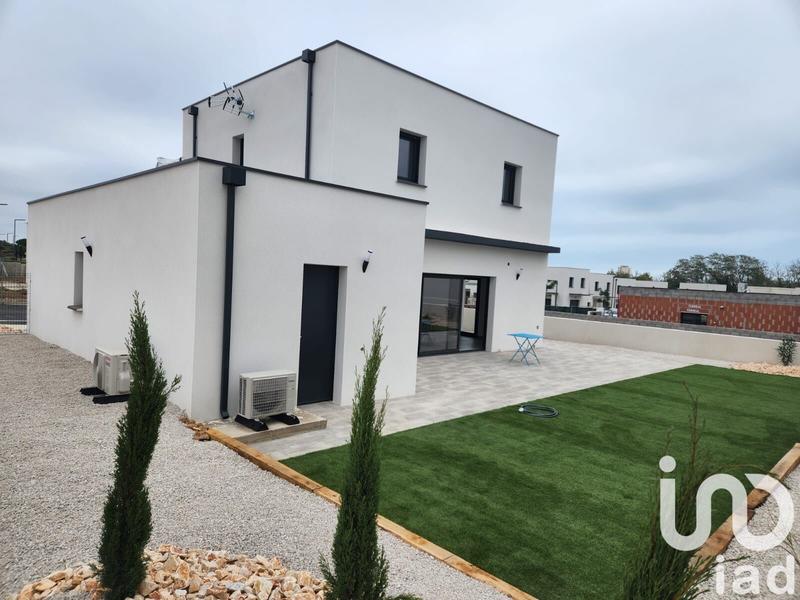 Maison - 104 m² - 4 pièces