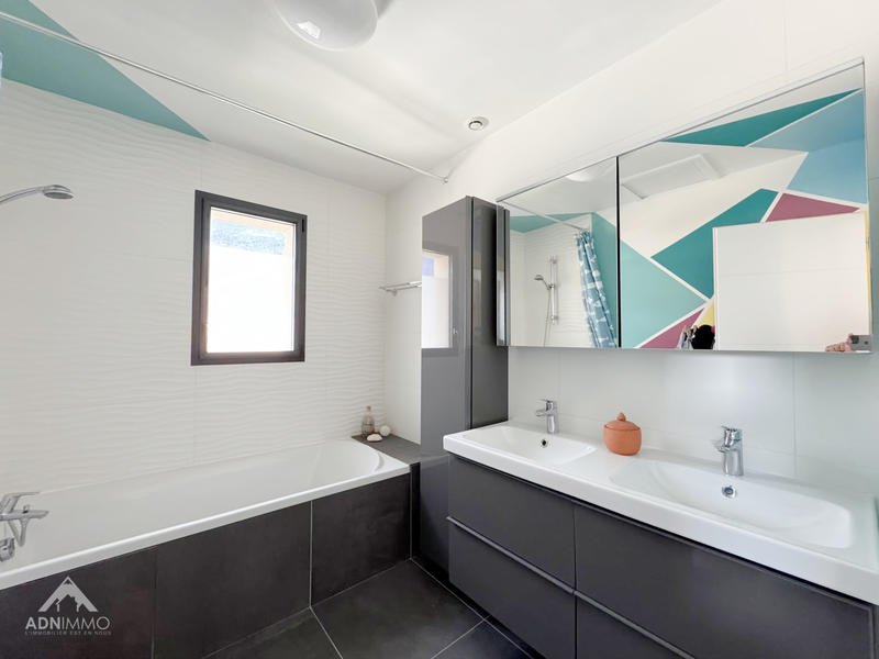 Maison - 135 m² - 5 pièces