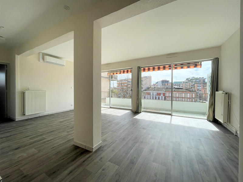 Appartement - 80 m² - 4 pièces