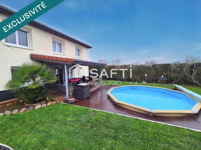 Maison - 137 m² - 6 pièces