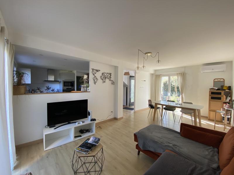 Maison - 110 m² - 6 pièces